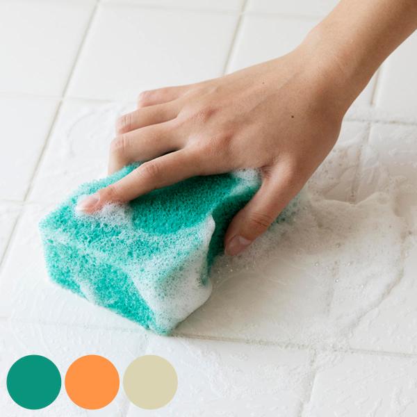 サイズ/約横9×縦14cm厚さ：4.5cm内容量/1個材質/ポリウレタン銀系無機抗菌剤種類/グリーン、オレンジ、クリーム耐熱温度/120度●水切れのよいお風呂用大判スポンジです。●銀イオンを練り込んでいるので高い抗菌効果を発揮します。●握り...