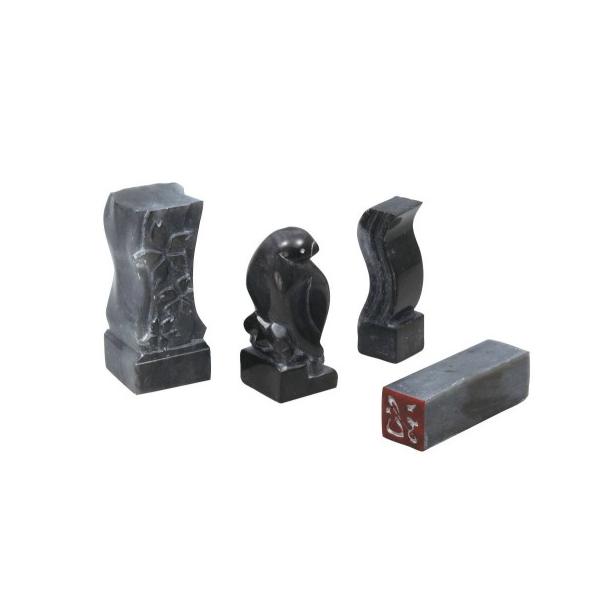 商品サイズ：35×35×80mmセット内容：黒蝋石×1、てん刻字体説明書×1、レザー調小袋×1、耐水ペーパー・トレーシングペーパー・カーボン紙×各1、つやだし用トレーシングペーパー×1