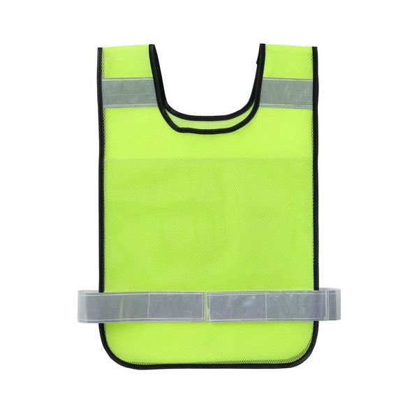 防犯パトロール、イベント誘導員、ボランティアスタッフなど、様々な現場で活躍！前後にA4用紙が入るクリアポケット付き！サイズ：ベスト部分：約360×525mm、ポケット内寸：約330×220mmセット内容：本体×1重量（ｇ）：140材質：ポリ...