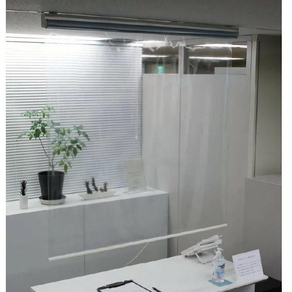 ^`JuCh [XN[ ȈՊԎd؂ I[_[TCY 300`490mm×1210`1600mm