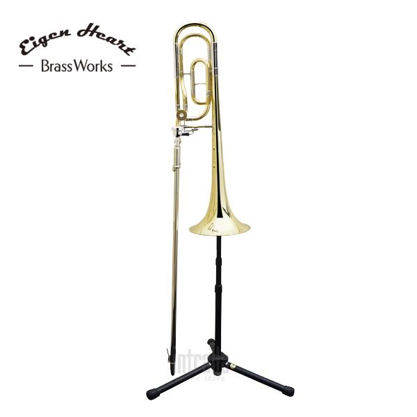 豊かな音量や明るい響きが特徴です。手頃な価格でありながらトップレベルのみなさまにもご満足いただけるトロンボーンです。■商品詳細調子：B♭/Fボアサイズ : 13.89mmベル素材 : イエローブラスベルサイズ : 203mm仕上げ : クリ...