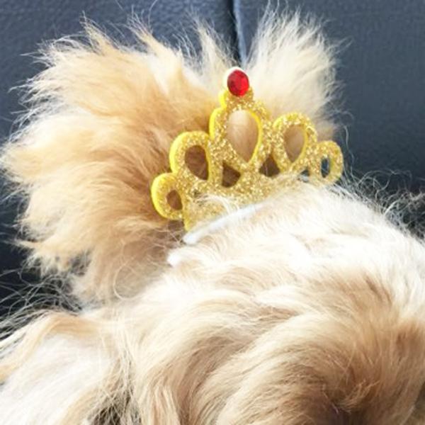 メール便可 犬用 バレッタ ティアラ キラキラ ラメ 軽い 髪留め 犬のアクセサリー Buyee Servis Zakupok Tretim Licom Buyee Pokupajte Iz Yaponii