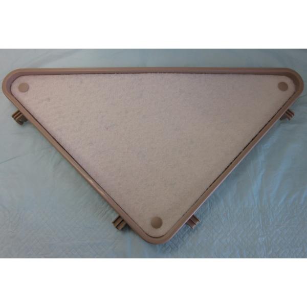 ウッドワンサークルキャット2段3段専用のステップ台（棚板。メーカーでは、ハンガーベッドと呼んでいます。）です。固定用ピン4個も付いております。【訳あり理由】サークルに設置する際に金網の横桟に引っ掛ける棚板の爪が、４ヶ所中２ヶ所折れています。...