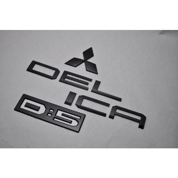 【新品未開封！】CV1W デリカD5 レッドメッキエンブレム　リア　3点SET Amazon.co.jp: 新型デリカ D5 スリーダイヤエンブレムステッカー