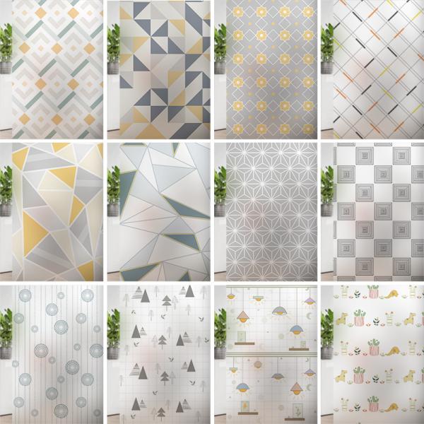 【素材】PVC。おしゃれな柄で、芸術ガラスに見えます。お部屋のインテリアとしても楽しめます。【目隠し、プライバシー保護】外からの視線を遮りながら、かつ、充分に外の光を室内に取り込めます。カーテンを閉めているときの閉塞感や窮屈感あるの暗い部屋...