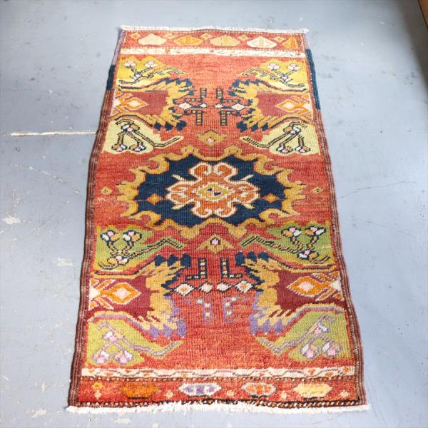 トルコ絨毯 トライバルラグ ヤストゥク 113x58cm エスキシェヒール