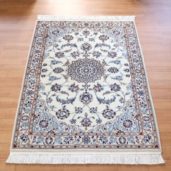 ペルシャ絨毯 ナイン産6L 110x78cm ホワイト / ベージュ ペルシャ絨毯 ナイン産6L 110x78cm ホワイト / ベージュ