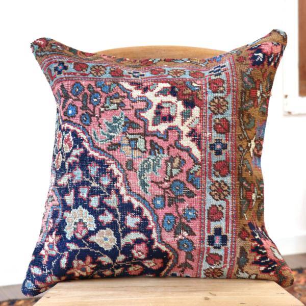 この年代で奇跡のフルパイル残存！タブリーズ絨毯アンティーククッションカバー パイル織り絨毯 クッションカバー 49×49cm ヴィンテージ タブリーズ