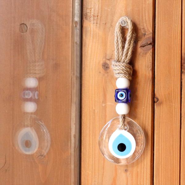 商品番号：　nazar01cb-01 サイズ　：　ガラス直径約5.5cm　全体の長さ23cm 素　材　：　ガラス・ガラスビーズ・麻紐・アクリルビーズ 産　地　：　トルコ・イズミル地方    <Key：Nazar Boncug, ナザー...