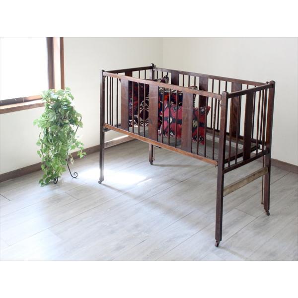 アンティーク 折り畳み式 ベビーベッドＷ123×Ｈ99×Ｄ64cm