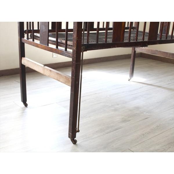 アンティーク 折り畳み式 ベビーベッドＷ123×Ｈ99×Ｄ64cm