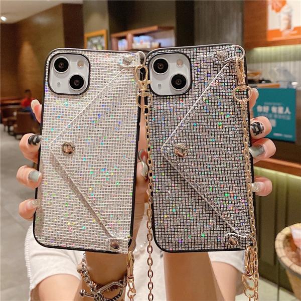 【ヴェルサーチ】キルティング iPhone12/12Proケース チェーン付 ヴェルサーチ】キルティング iPhone12 iPhone12Pro ケース