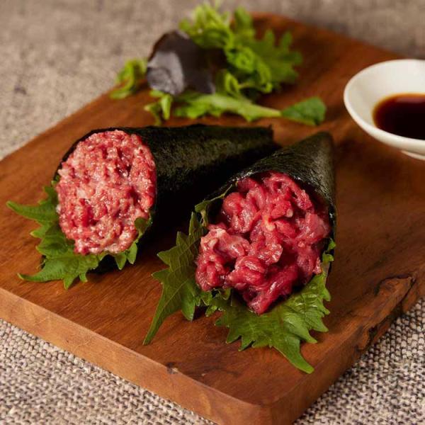 （検索用：馬肉・馬刺し・熊本特産・手巻き・フジチク・自社加工・熊本直送・最高級・人気・専門店・）[翌日優良配送対象商品に関しまして]下記の場合は対象外となります。・13時以降(休業日は12時以降)のご注文の場合・お届け先が対象地域外の場合(...