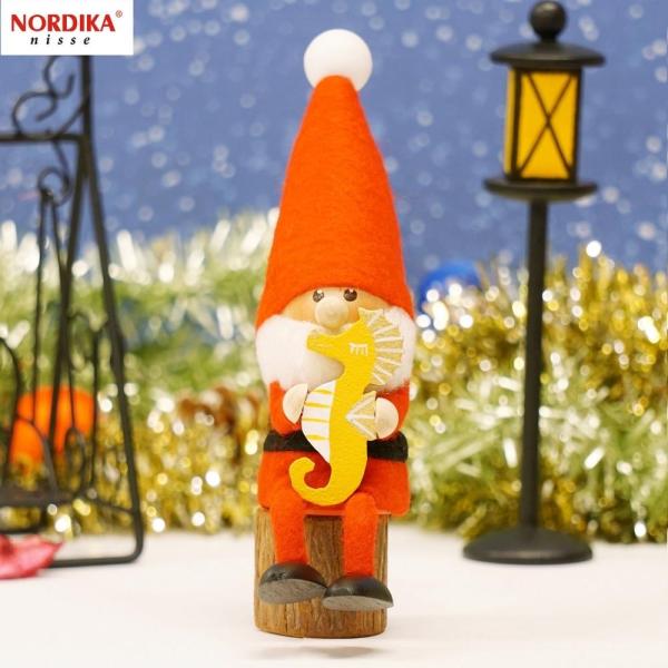 ノルディカニッセ タツノオトシゴを抱えたサンタ 干支 辰 NRD120765