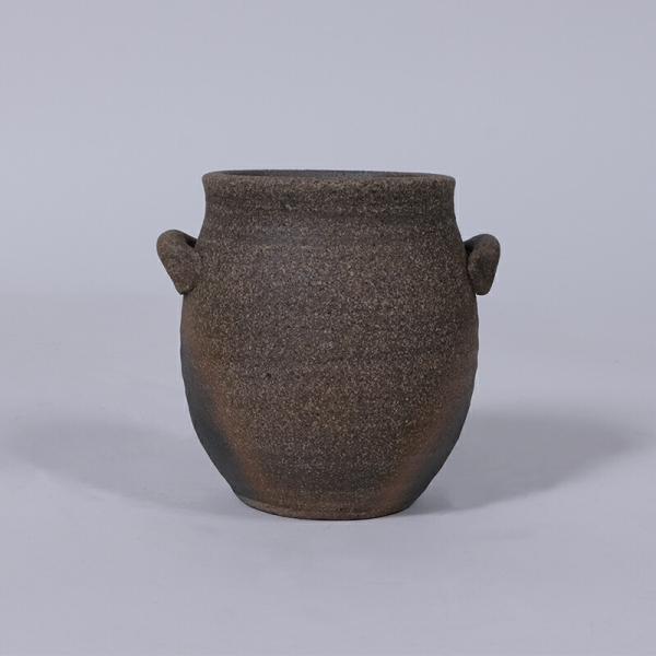 ［信楽焼 陶器 花入れ］表情豊かな信楽焼の花器は、花に新たな生命を吹き込み、生活に彩りを添えてくれます。思いを伝える。気持ちを形にする。信楽焼の陶器は、ご自宅用に、店舗用に、また贈り物にも最適です。■サイズ 12cm×9.5cm×11.5c...