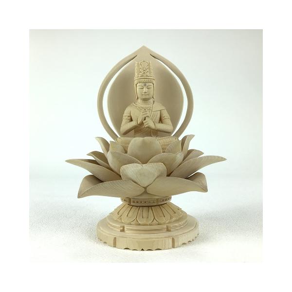 台座の蓮が独創的な作りのオリジナリティあふれるモダンな仏像になります。台座は取り外し可能なので高さ調節が出来ます。桧は年を重ねるごとに重厚感のある仏像へと変化していきます。 　 　【商品の仕様】◆サイズ（ｍｍ）：幅１４０×高１８０×奥１２０...