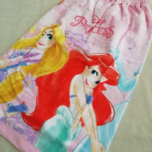 定価2530円　丸眞 綿100％　ディズニー プリンセス　トゥインクルフラワー 80×110cm 巻きバスタオル ラップ巻きバスタオル巻きタオル ラップタオル