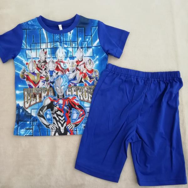 ウルトラヒーローズ ウルトラマンブレーザー 光る勇気リング 　光る半袖パジャマ暗くなると蓄光プリントが光って浮き出て見えます。トリガー、ゼットＺ、エックスＸ，デッカー、ジード、ギンガ、ゼロ　勢揃い【詳細】■パンツウエストは伸縮性のあるゴム仕...