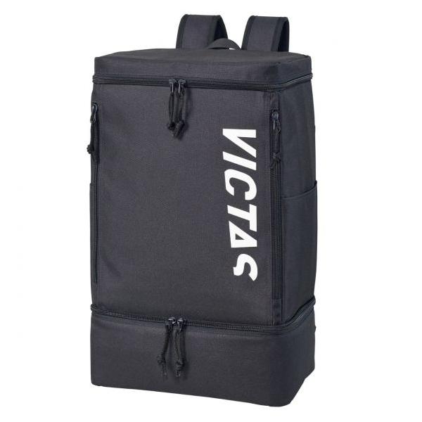 [Release date: April 22, 2024]約32Lの大容量。シューズ収納をセパレートしたボックス型バックパック。1〜2泊の遠征に最適。サイズ：W33×H52×D21cm（容量：約32L）ポリエステル100％（600Dリサイ...