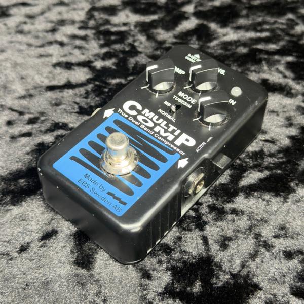 ベース界の定番エフェクター、EBS マルチコンプが正統進化し他モデル。ブルーラベルとなり先代機種Studio Editionで好評だった基本性能は準拠しながらも各部をアップグレード。Sens.(Threshold)コントロールが追加され、コ...