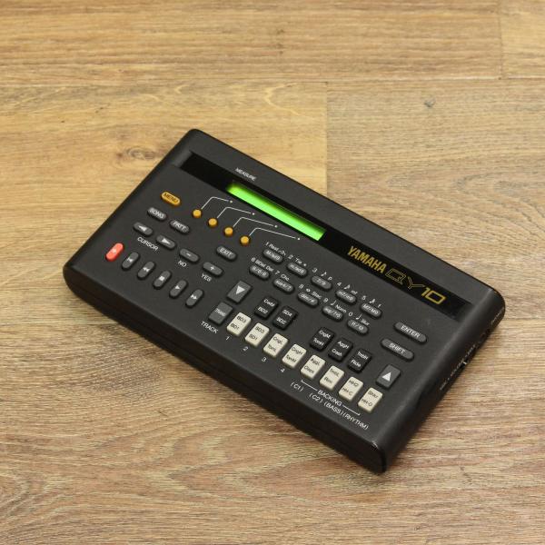 (中古) YAMAHA / QY10 (キーボードマート新宿)(新宿店)