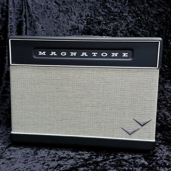 LIGHTED CAB 2X12 Black