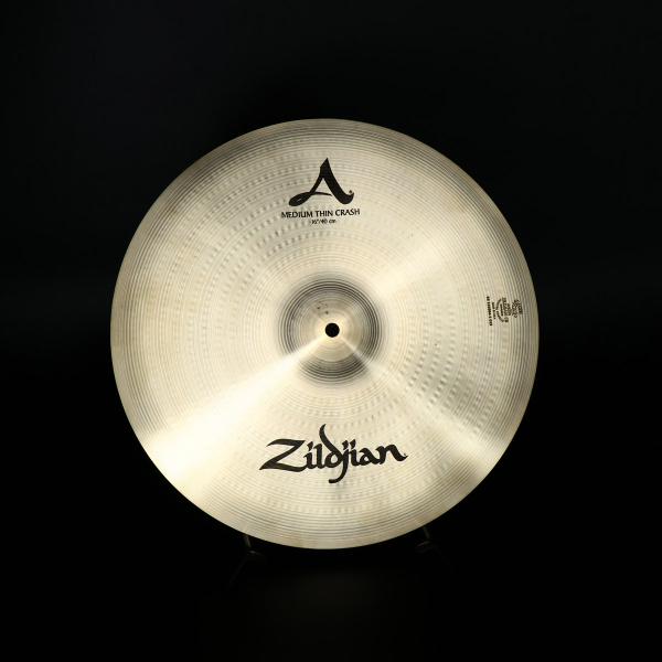 A Zildjian Medium Thin Crash 16"