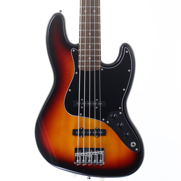 5弦の低域を自在に操る、扱いやすさとコストパフォーマンスが両立したジャズベースSquier Affinity Series Jazz Bass Vは、幅広い音域をカバーする5弦仕様で、あらゆるジャンルの演奏に柔軟に対応します。スリムな「C」...