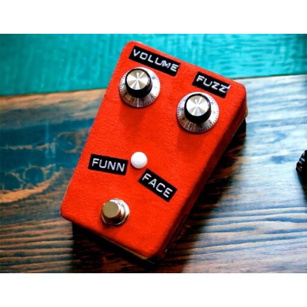 FUNN FACE FUZZ RED SUEDE