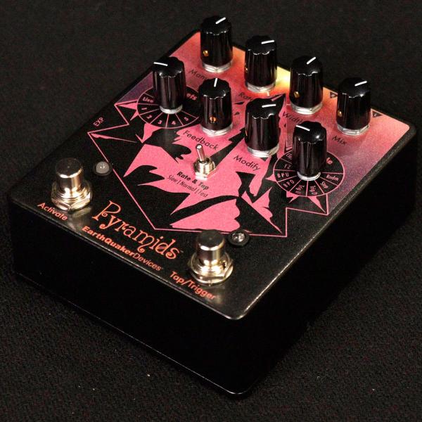 Стереофленджер EarthQuaker Devices Pyramids Solar Eclipse