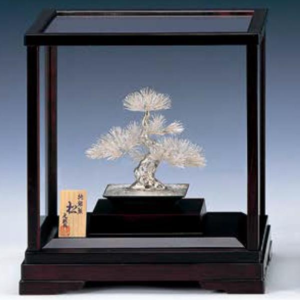 盆栽　松　純銀製 純銀製置物 盆栽 <松> Dサイズ : 伊志井徽章 Yahoo!店 - 通販 - Yahoo