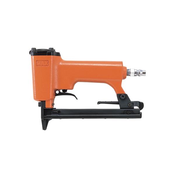 高さ(H)×幅(W)×長さ(L)：146×45×203(mm)質量：0.9kgステープル装填本数：100本(1連)使用空気圧：0.34〜0.68MPa(3.5〜7kgf/cm2)使用ホース：内径7mm以上