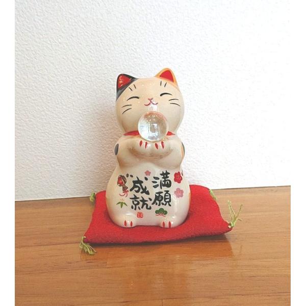 招き猫（玉持ち両手）