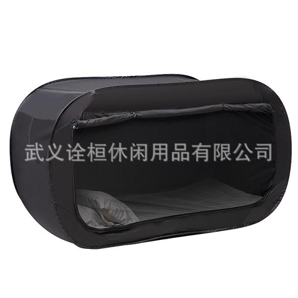 ■3人分のスペースを十分に確保するこだわりの大きさ■すぐに設営できるワンタッチ式■出入口はダブルファスナーで内からも外からも開閉できます■折りたたんで専用の収納バッグに収納できます■付属のペグで野外にも設営できます■自宅設置で自分だけの邪魔...