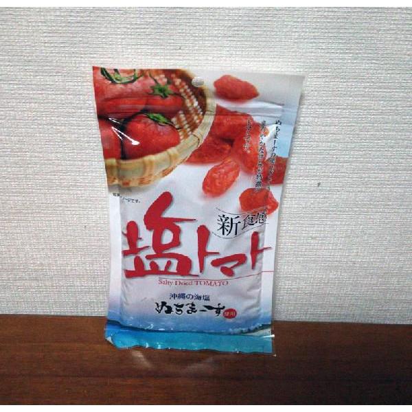 熱中症予防にカバンの中に１ついかがですか？ドライトマトにぬちまーすをまぶしました。深い旨みとまろやかな甘みが絶妙！ミネラルとリコピンの健康おやつ♪ぬちまーすの深い旨みと、まろやかな甘みが特徴のトマトです。沖縄の海塩　ぬちまーす使用名称 トマ...