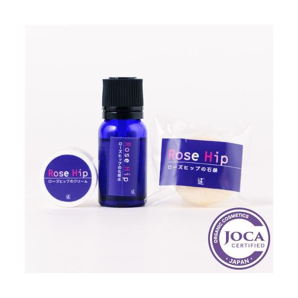 ローズヒップの力でツヤのある肌を実感！ローズヒップエキスが配合された石鹸・化粧水・クリームの3アイテムが入ったのトライアルキットです。日本産の希少なローズヒップと選び抜かれた原材料のパワーをたっぷり感じて下さい。