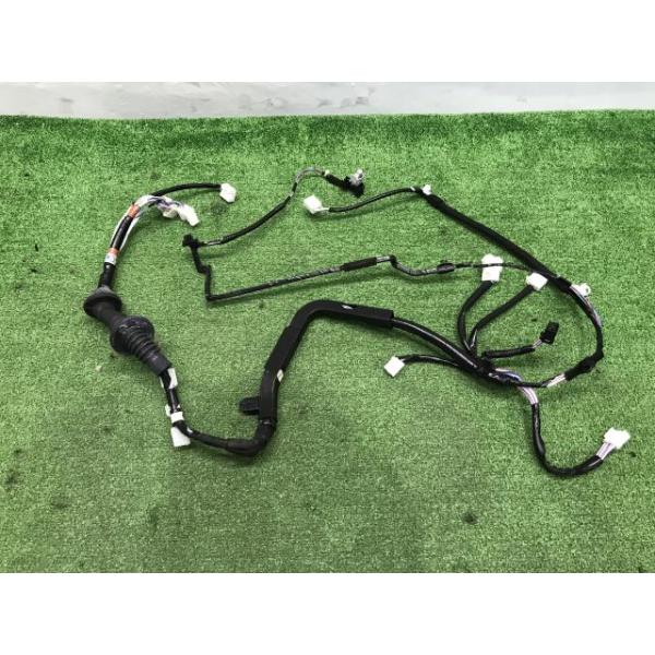 H29 ヴィッツ NHP130 フレームワイヤー/ハーネス 99506 アクア DAA-NHP10H ワイヤーハーネス クロスオーバー 4U0 82152-52Q51