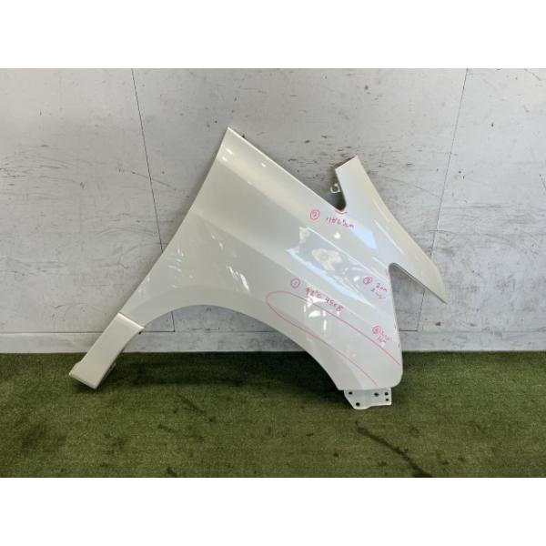 ヴェルファイア DBA-ANH20W 右フェンダー カラー/ 202 53801-58040 