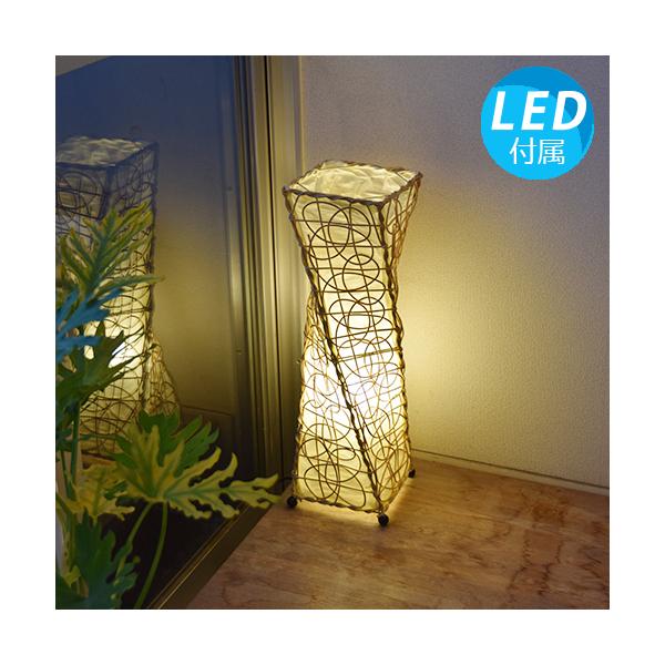 商品名：フロアライト　ループルーツSナチュラル色:ラタン部分：ナチュラル/コットン部分：クリーム材質：ラタン/コットン/アイアン/木材サイズ：約Ｈ60×Ｗ20×Ｄ20(cm)コードの長さ：約1.5m重量：約1Kg製造元：インドネシア電球:電...