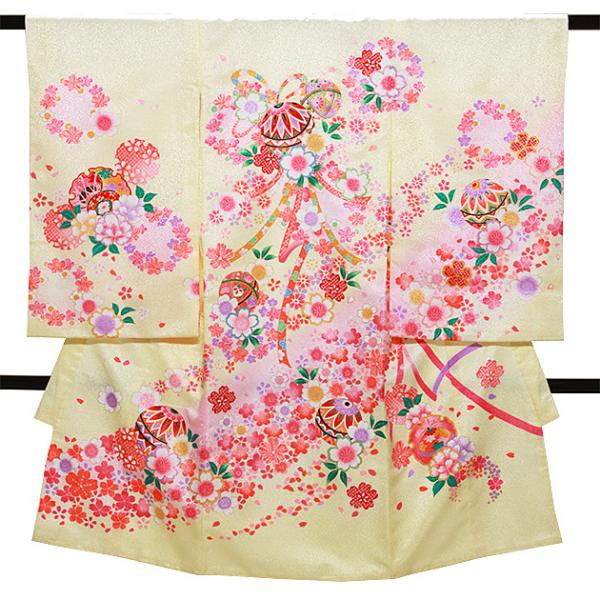 商品番号:FAMG-76【産着レンタル　女の子】●表地　：　ポリエステル●長襦袢　：　合成繊維●色　：　黄色●柄　：　まり・花束※商品の色につきましては、お客様のご覧になられますパソコン機器及びモニタなどの違いにより実際の商品素材の色と多少...