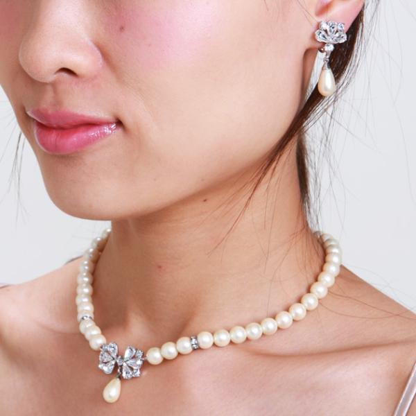 商品番号:FBMNE31【ネックレス＆イヤリング　レンタル】■ 品質：パール/シルバー■ サイズ（約）：ネックレス/37cm　アジャスター/5なし　イヤリング/3.5cm※商品の色につきましては、お客様のご覧になられますパソコン機器及びモニ...