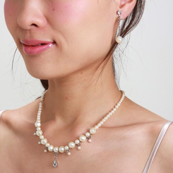 商品番号:FBMNE47【ネックレス＆イヤリング　レンタル】■ 品質：パール/シルバー■ サイズ（約）：ネックレス/46cm　アジャスター/8cm　イヤリング/4cm※商品の色につきましては、お客様のご覧になられますパソコン機器及びモニタな...