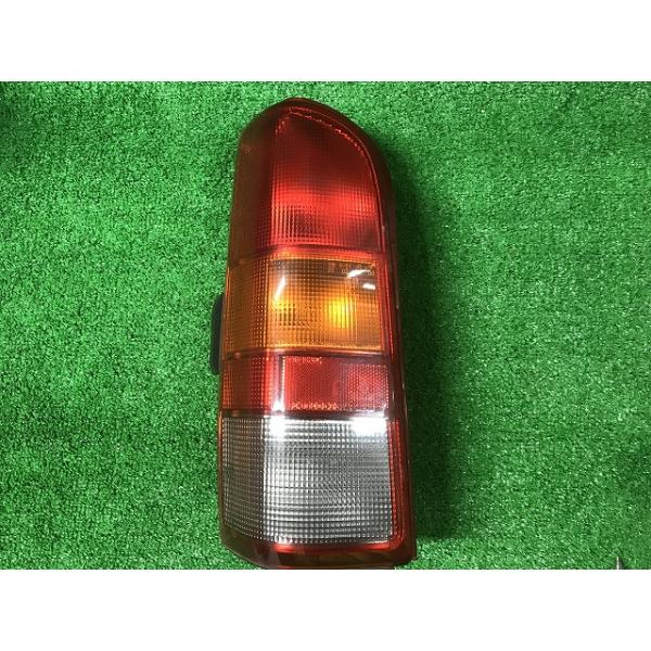 マツダ（Mazda） 純正 スクラムバン DG52V テールランプ テールライト