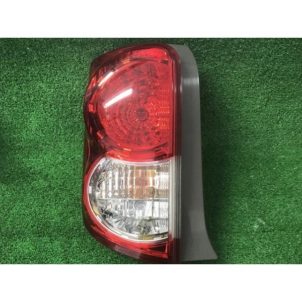 トヨタ（TOYOTA） ZRE154N カローラルミオン テールランプ テール