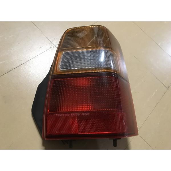 スズキ（SUZUKI） アルトワークス HB21S テールランプ右 a-1513 YS5