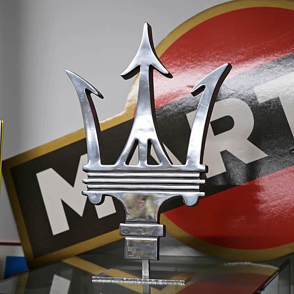 マセラティ純正 トライデントオブジェ スタンド付き イタリア自動車雑貨店ショッピング 通販 Yahoo ショッピング