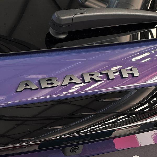 アバルト（ABARTH） アバルト純正500e/600eリアロゴエンブレム 26262