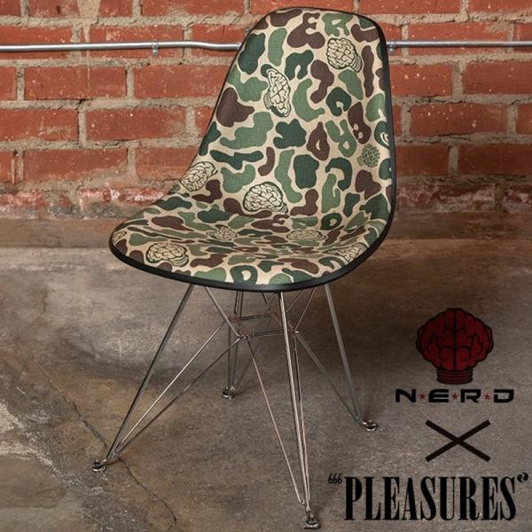 【PLEASURES/プレジャーズ×N.E.R.D.】NERD MODERNICA SHELL CHAIR チェア / CAMO