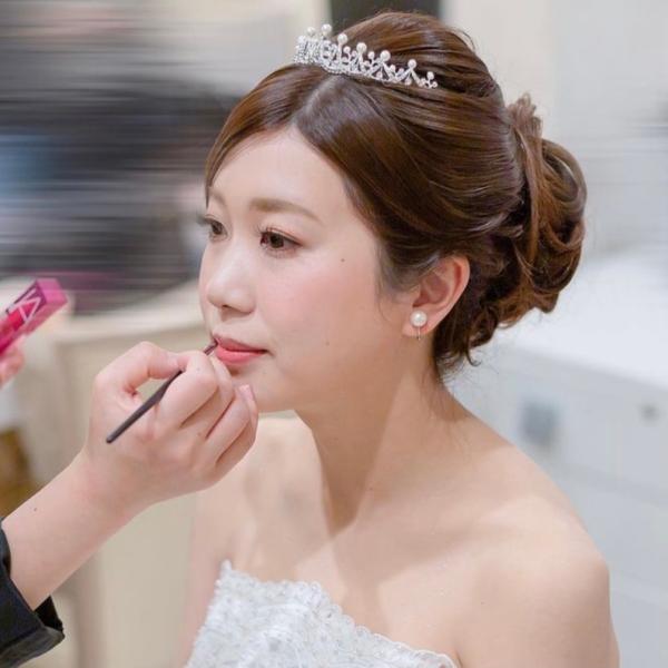 商品発送元：ANNAN WEDDINGバッグ・靴・小物WEDDING ACCESSORY波打つラインが際立つクラウンデザイン    ティアラ　【ゼクシィ掲載】T16『chay's BEAUTY BOOK』掲載！CanCam専属モデルchay...