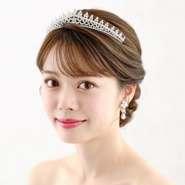 ティアラ TR08